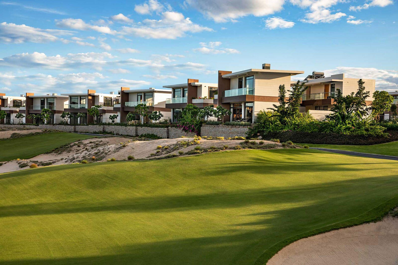 Biệt thự Para Draco nhìn từ sân golf KN Links — lợi thế view golf độc quyền